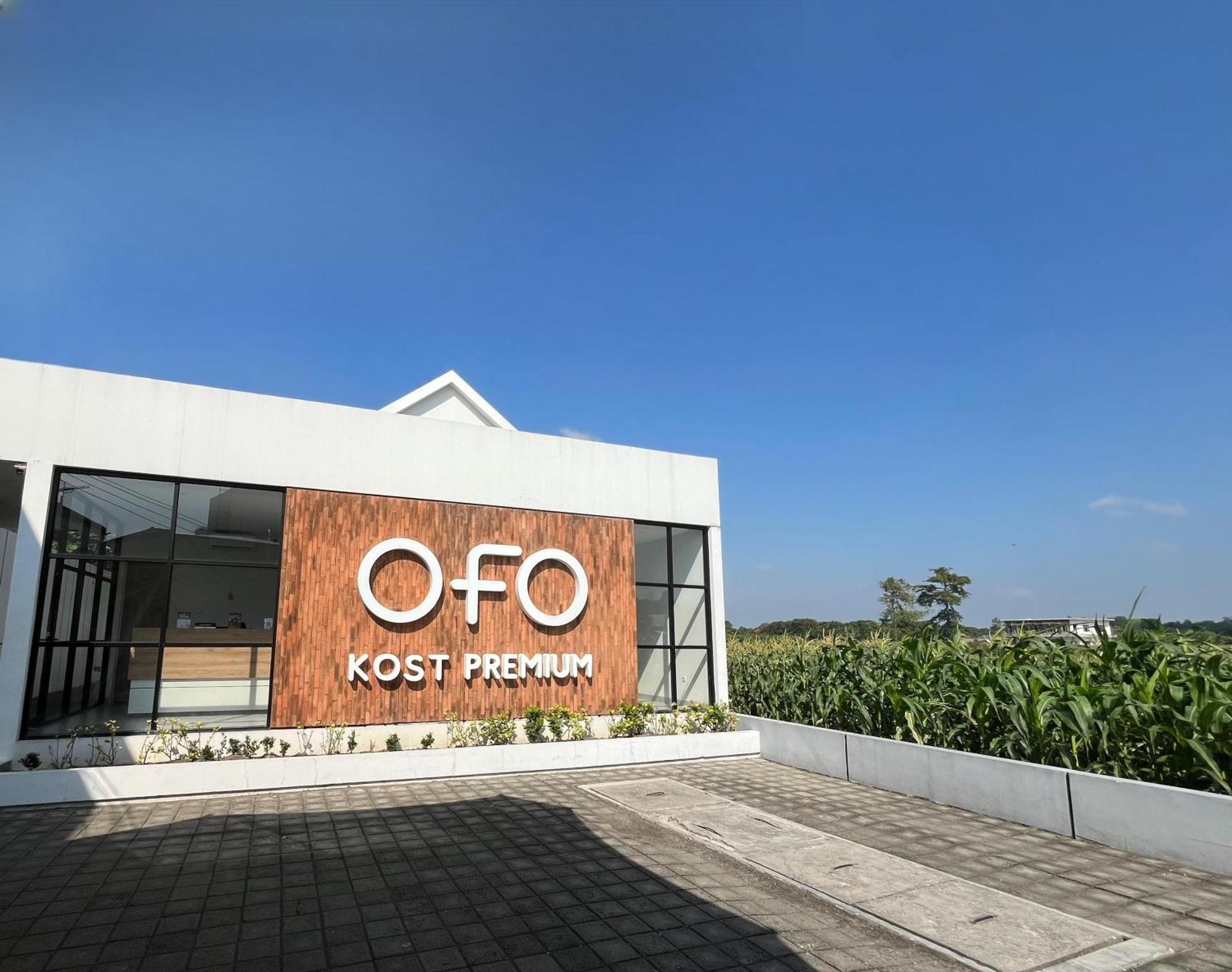 Ofo Kost Premium Kampung Inggris Pare Syariah Mitra Reddoorz Hotell Exteriör bild
