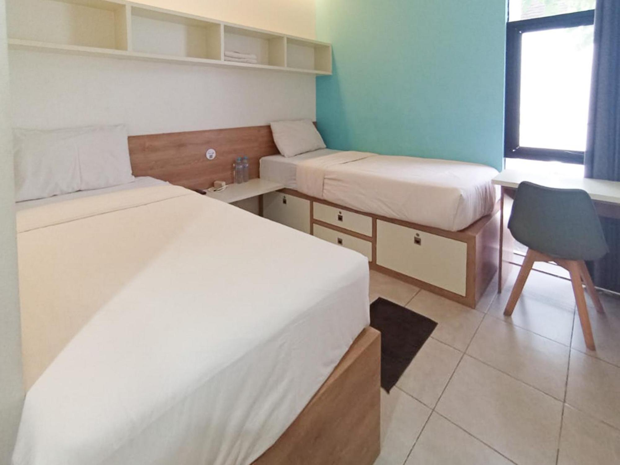 Ofo Kost Premium Kampung Inggris Pare Syariah Mitra Reddoorz Hotell Exteriör bild