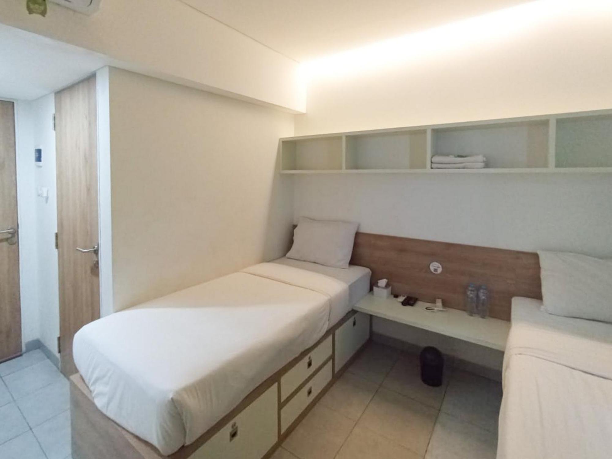 Ofo Kost Premium Kampung Inggris Pare Syariah Mitra Reddoorz Hotell Exteriör bild