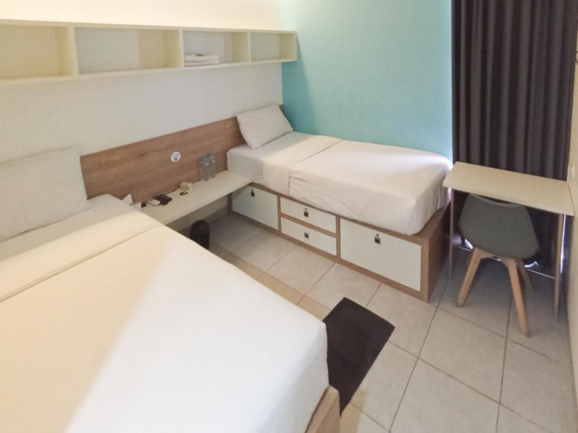 Ofo Kost Premium Kampung Inggris Pare Syariah Mitra Reddoorz Hotell Exteriör bild