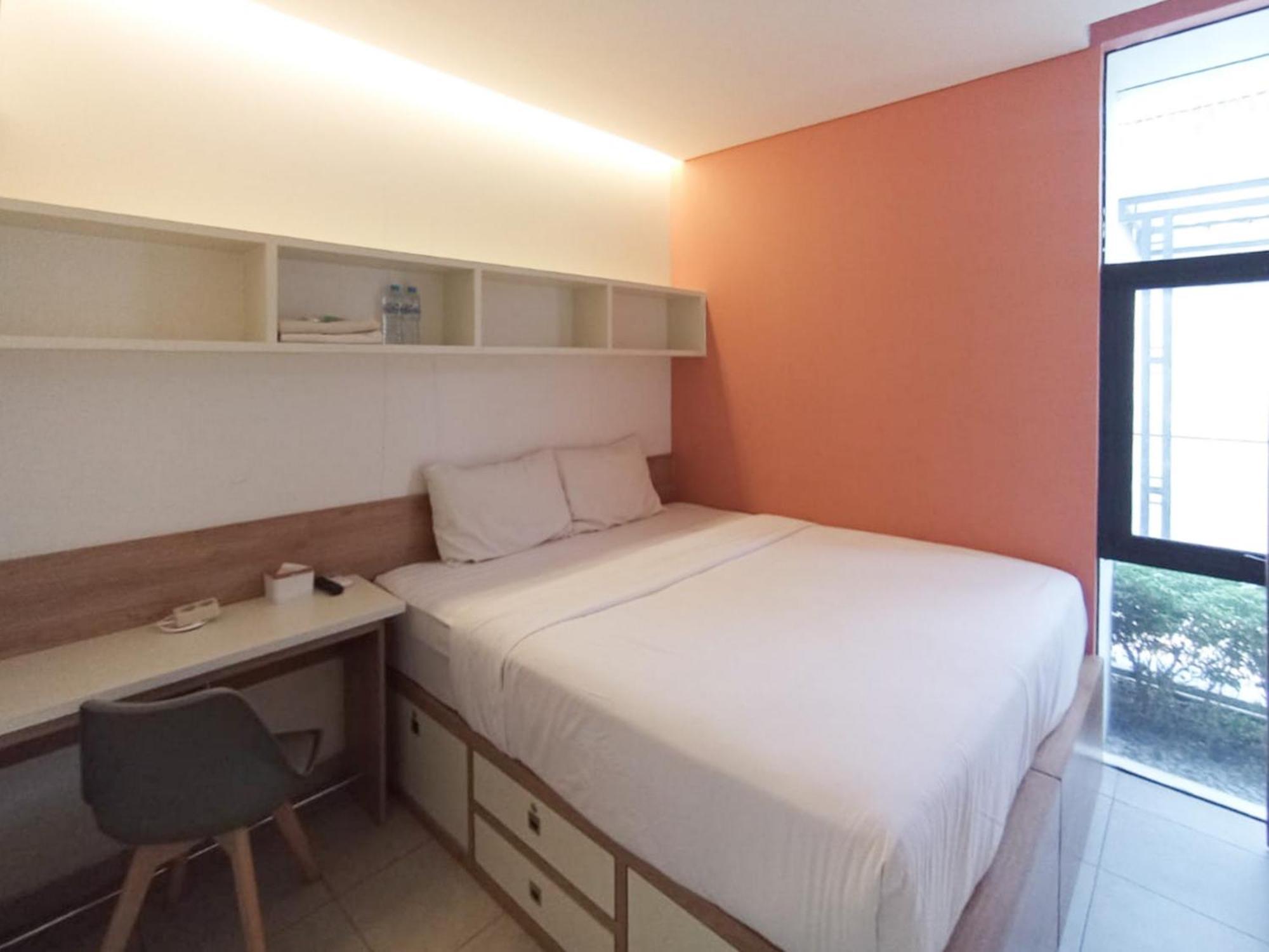 Ofo Kost Premium Kampung Inggris Pare Syariah Mitra Reddoorz Hotell Exteriör bild