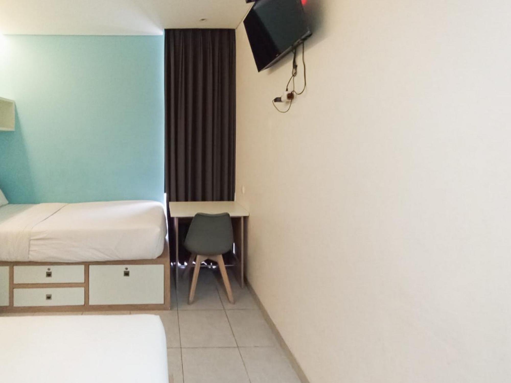 Ofo Kost Premium Kampung Inggris Pare Syariah Mitra Reddoorz Hotell Exteriör bild