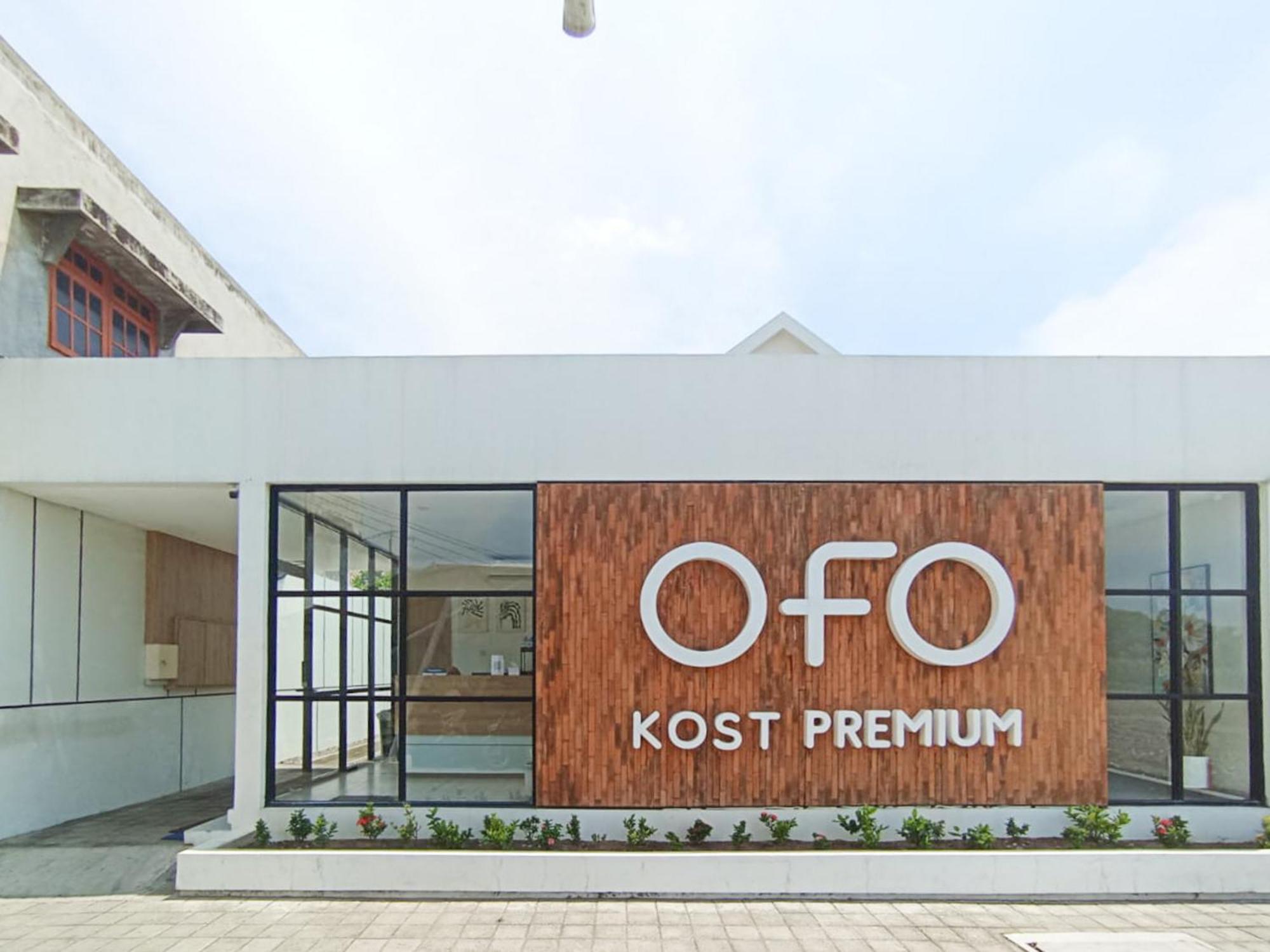 Ofo Kost Premium Kampung Inggris Pare Syariah Mitra Reddoorz Hotell Exteriör bild
